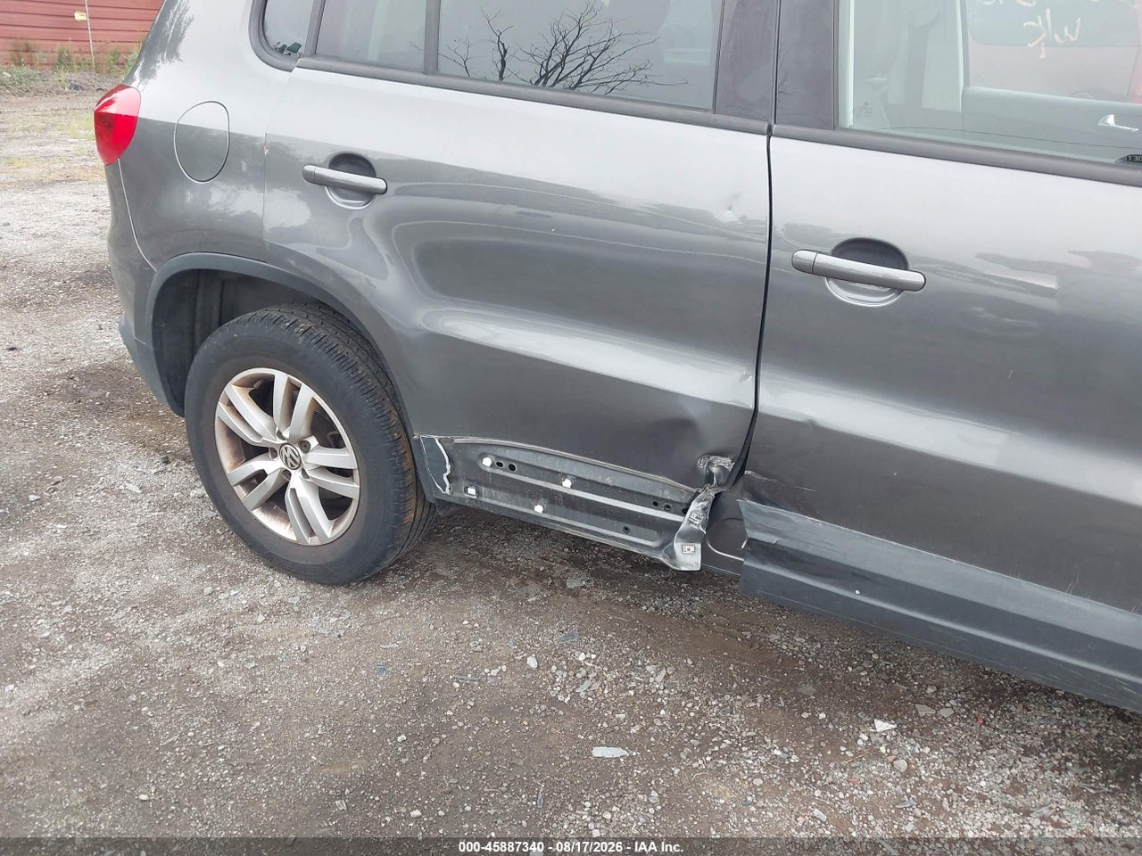 2012 VOLKSWAGEN TIGUAN S · 6/11