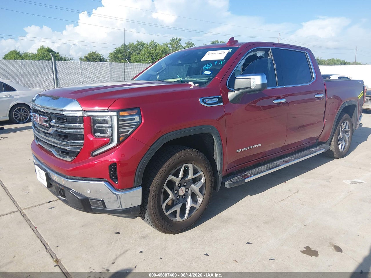 2026 GMC SIERRA 1500 , SHORT BED, SLT, 4WD · 2/11