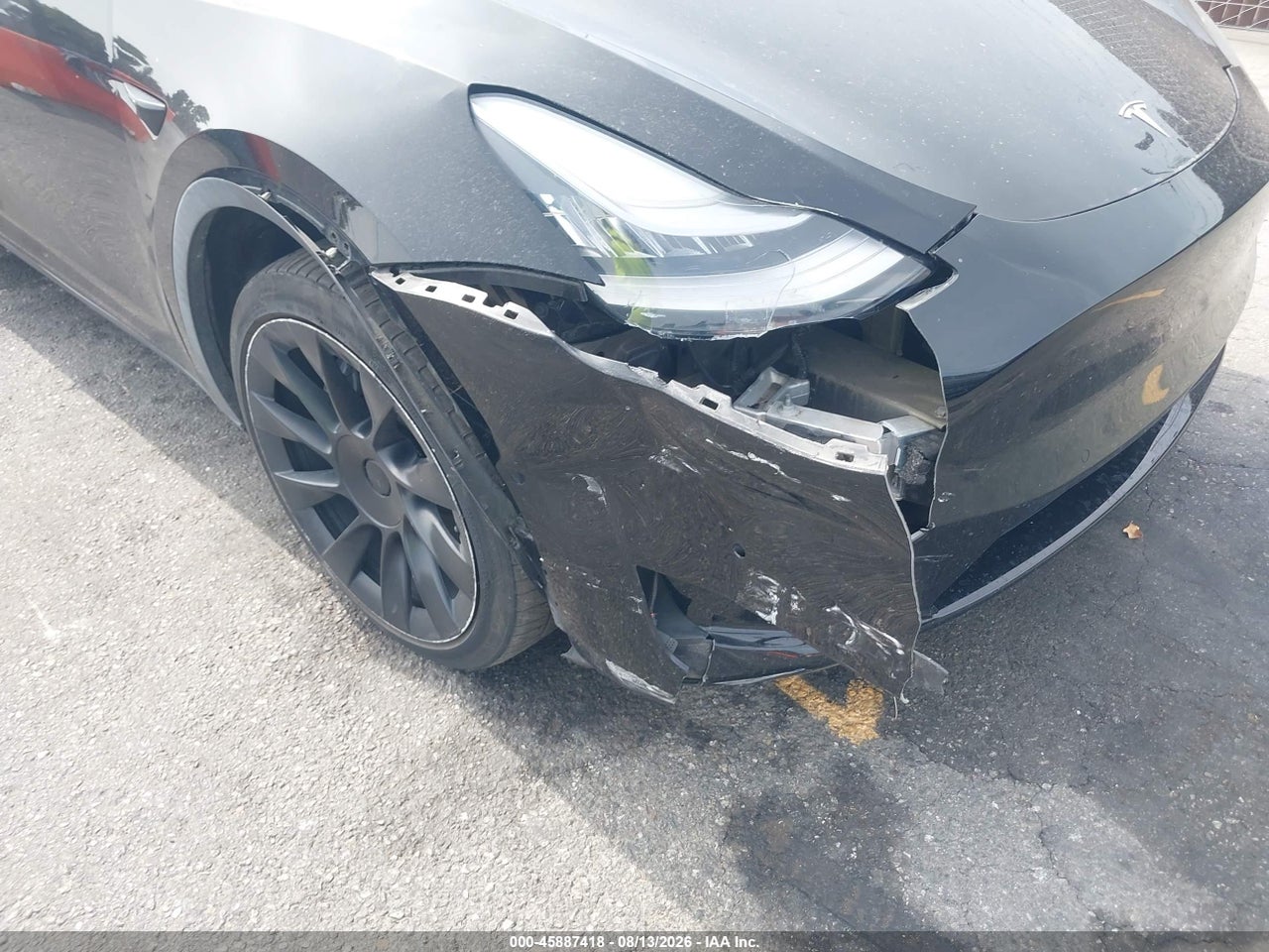 2021 TESLA MODEL Y LONG RANGE DUAL MOTOR ALL-WHEEL DRIVE · 6/10