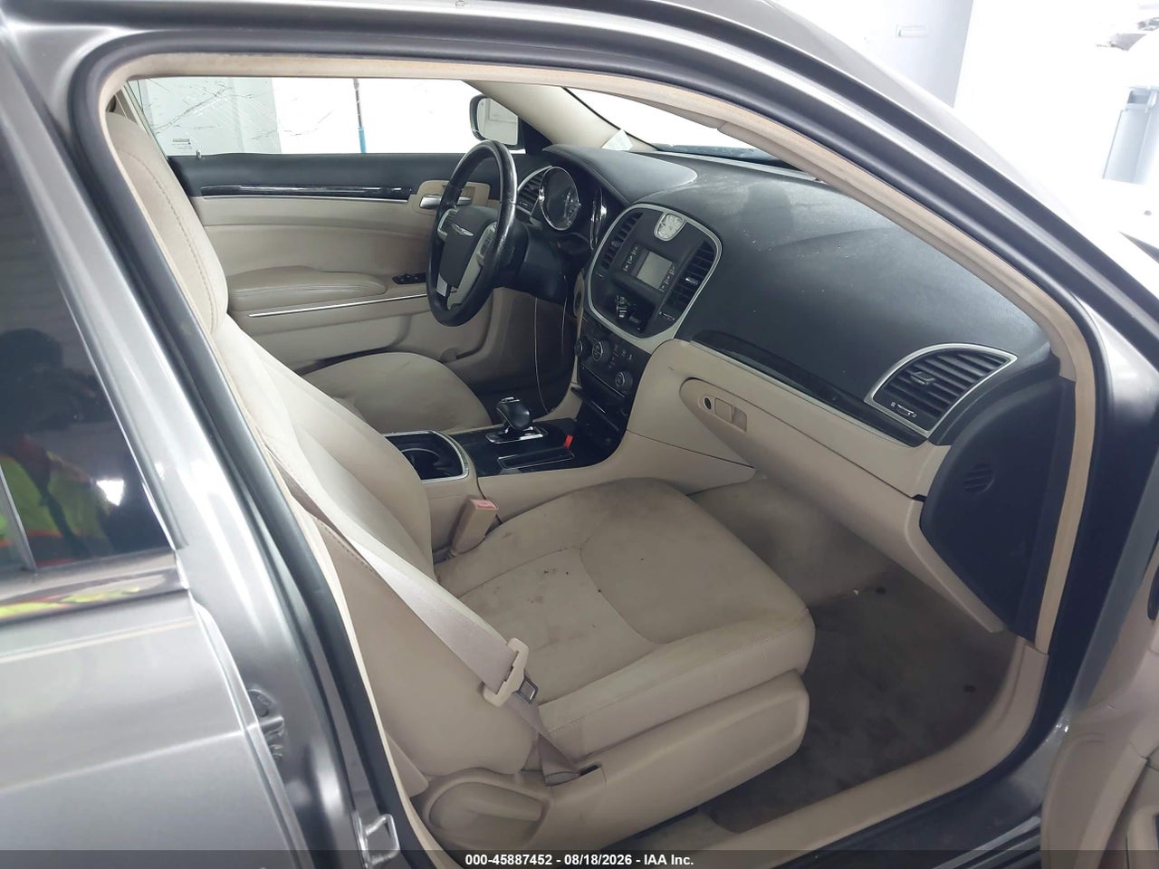 2C3CCAAG1CH****** · 2012 CHRYSLER 300 · 5/11