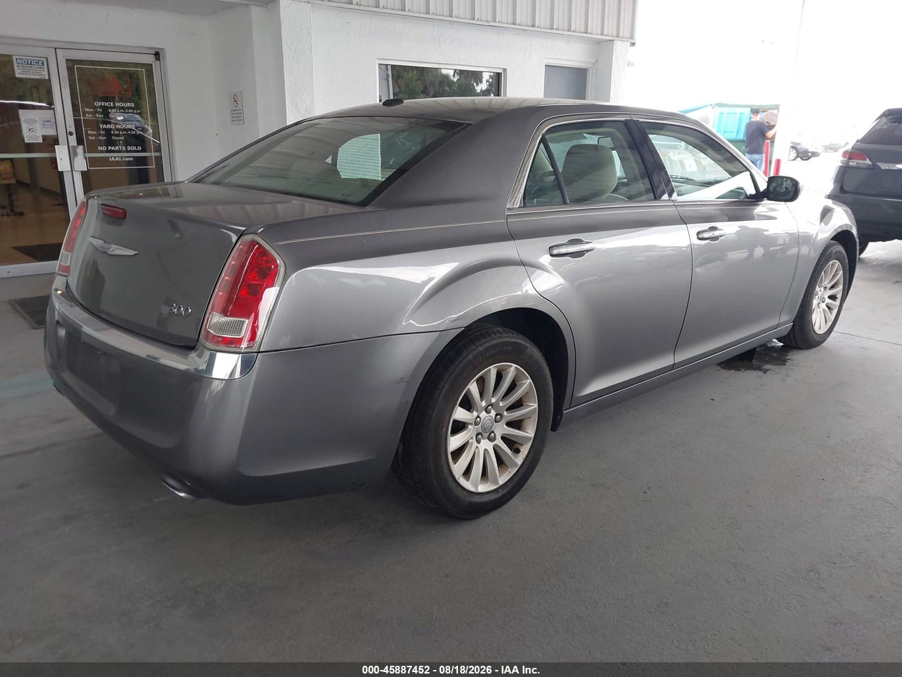 2C3CCAAG1CH****** · 2012 CHRYSLER 300 · 4/11