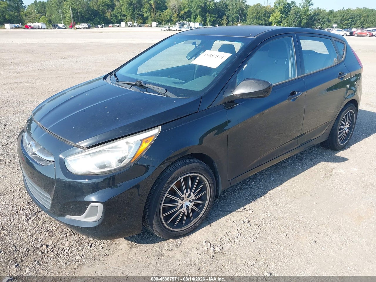 2016 HYUNDAI ACCENT SE · 2/11