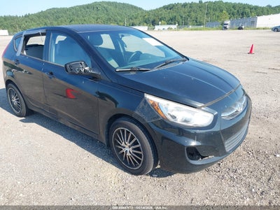 KMHCT5AE3GU****** · 2016 HYUNDAI ACCENT SE