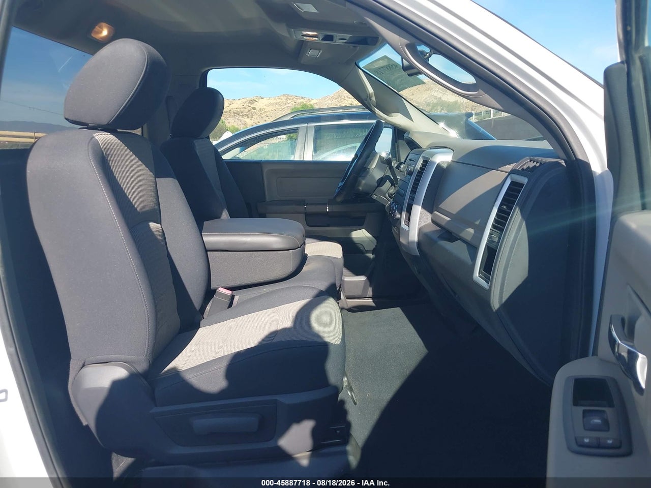 2010 DODGE RAM 1500 SLT/SPORT/TRX · 5/11