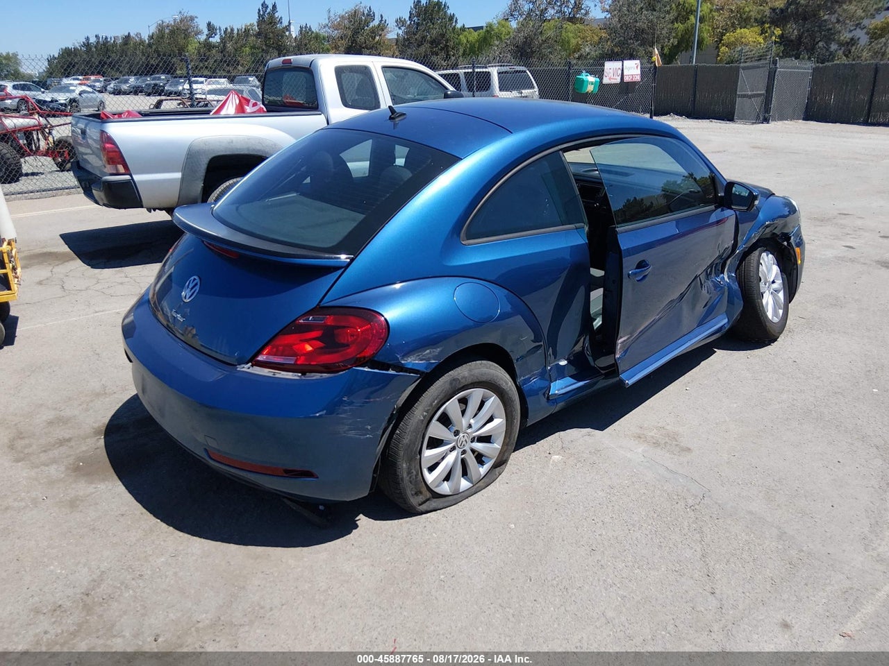 2019 VOLKSWAGEN BEETLE 2.0T FINAL EDITION SE/2.0T FINAL EDITION SEL/2.0T S · 4/11