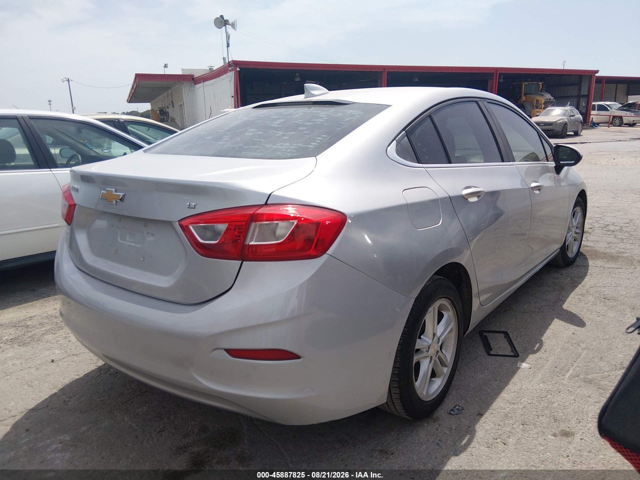 2016 CHEVROLET CRUZE LT AUTO · 4/11