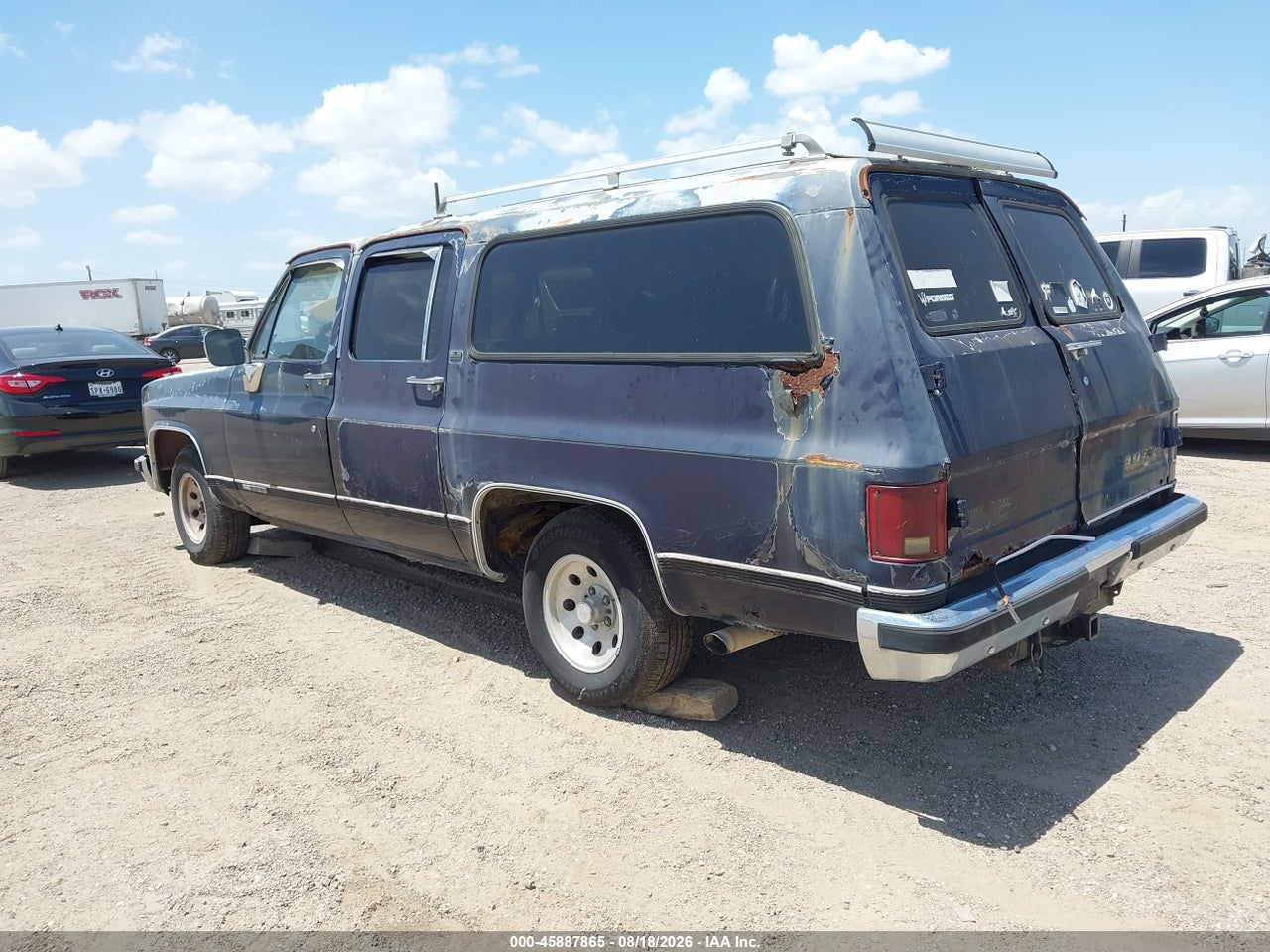 1989 GMC SUBURBAN R15 CONVENTIONAL · 3/11
