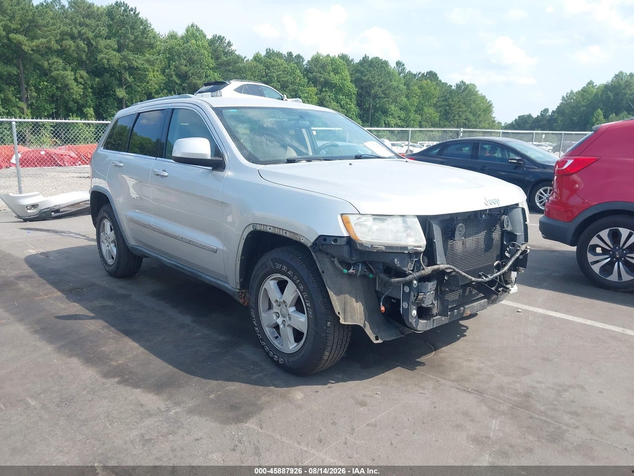 1C4RJFAG4CC****** · 2012 JEEP GRAND CHEROKEE LAREDO