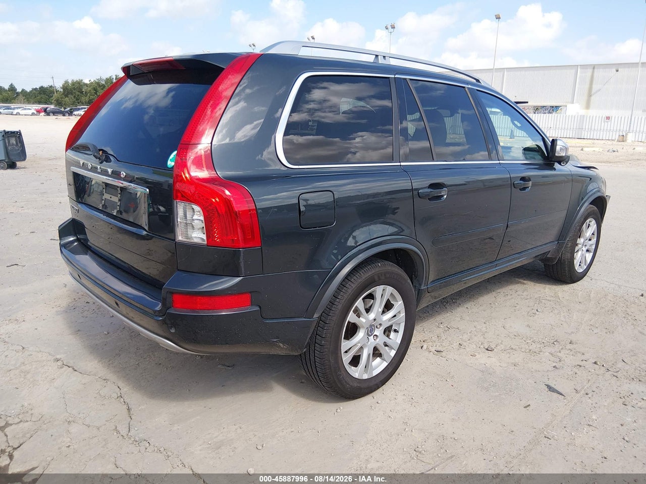 2013 VOLVO XC90 3.2/3.2 PLATINUM/3.2 PREMIER PLUS · 4/11