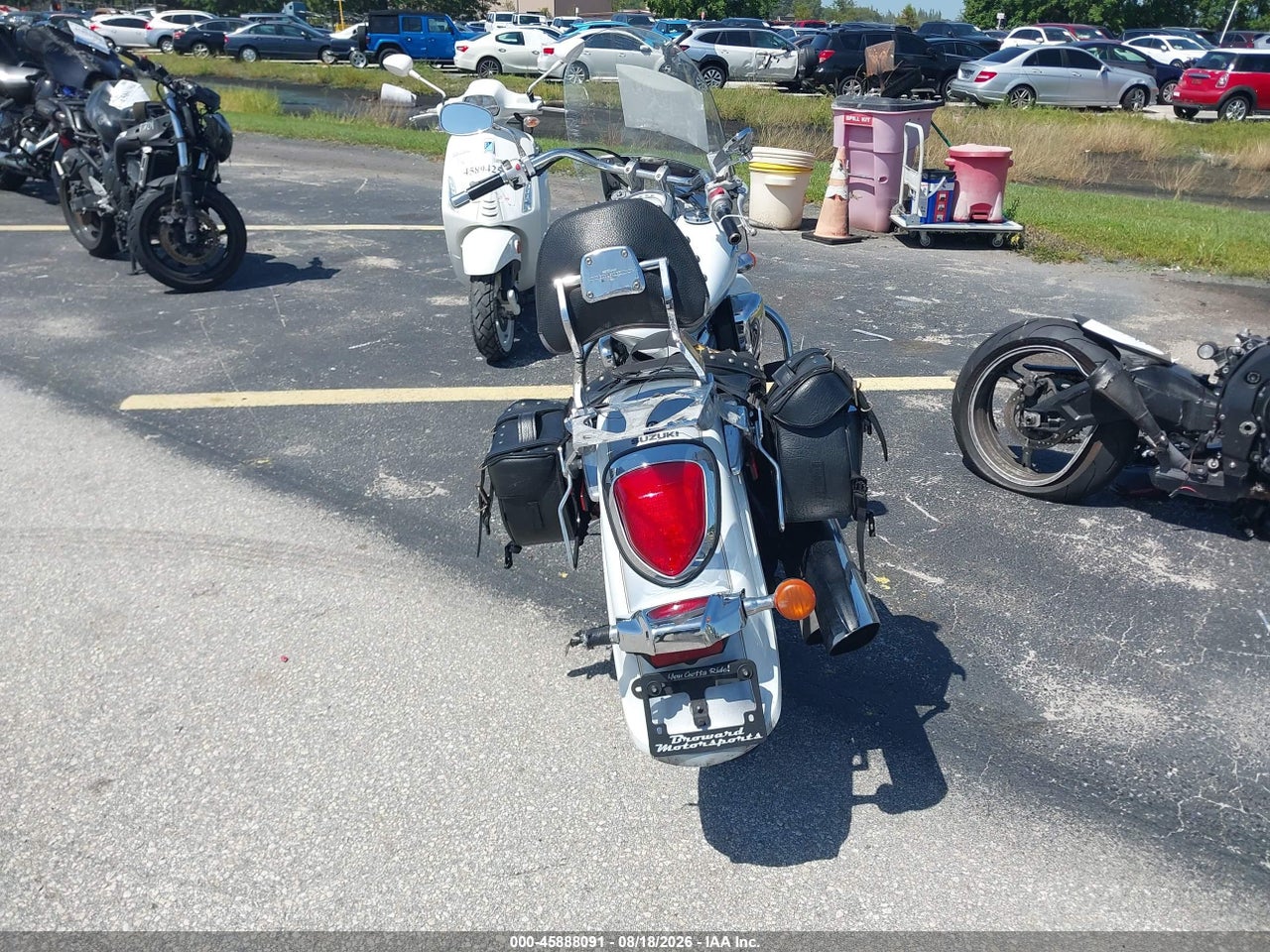 2013 SUZUKI VL800 T · 6/11