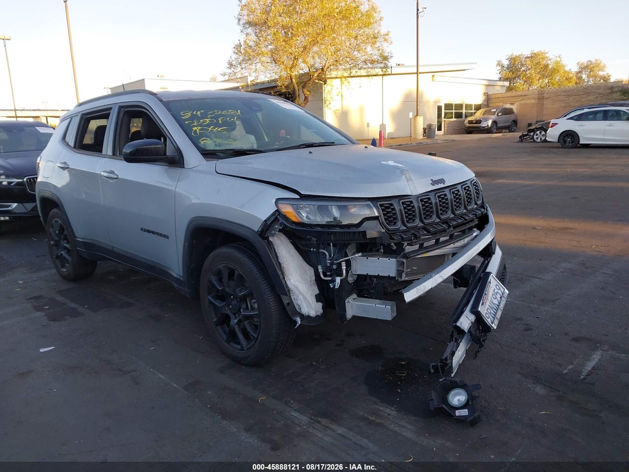 3C4NJDBNXST****** · 2025 JEEP COMPASS LATITUDE 4X4