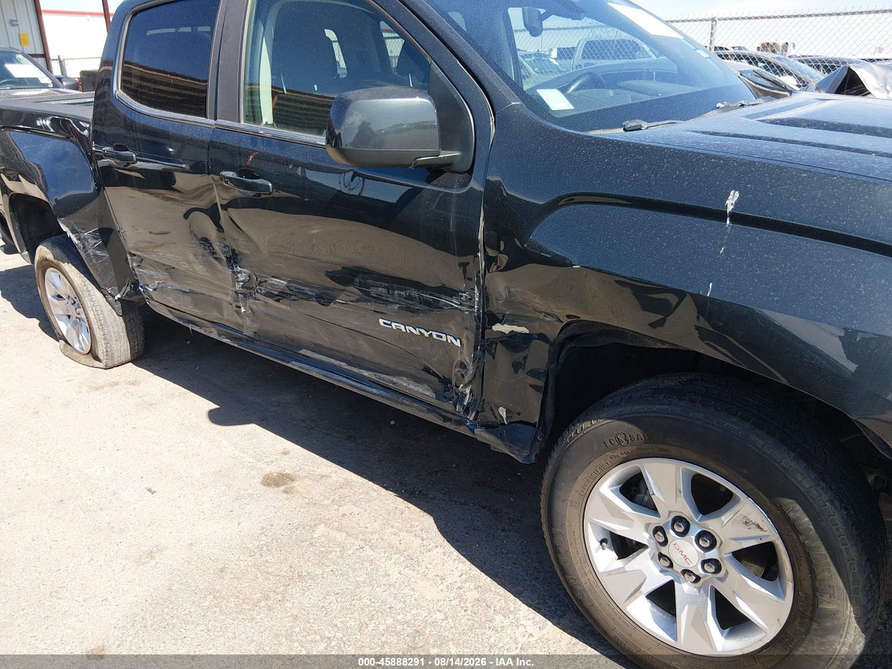 2017 GMC CANYON 2WD SLE · 6/11