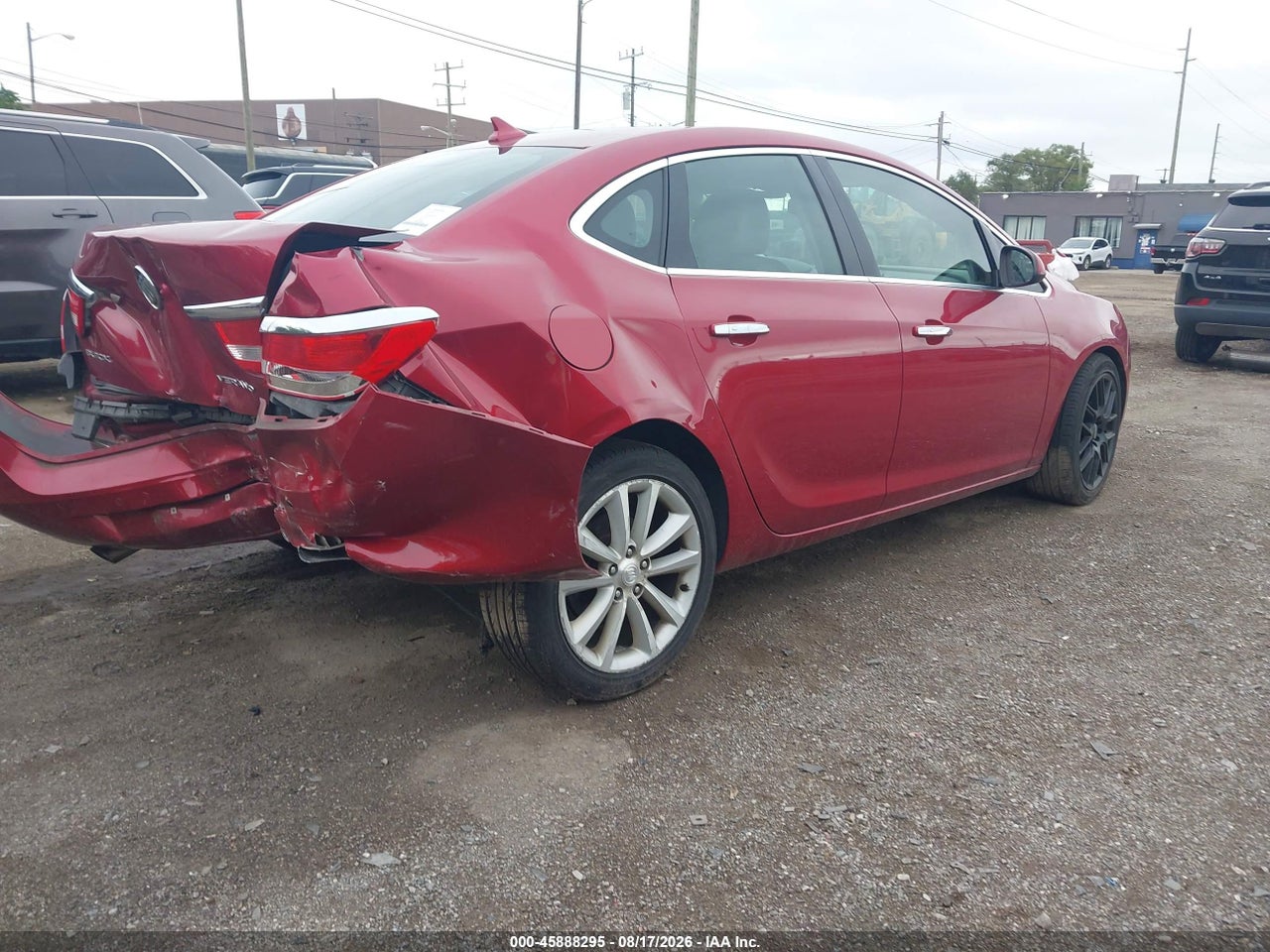 2013 BUICK VERANO LEATHER GROUP · 4/10