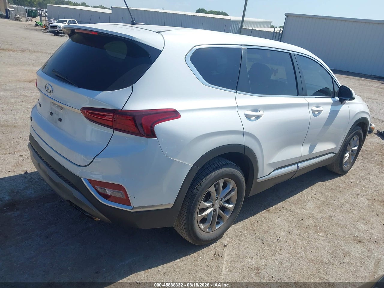 2019 HYUNDAI SANTA FE SE · 4/11