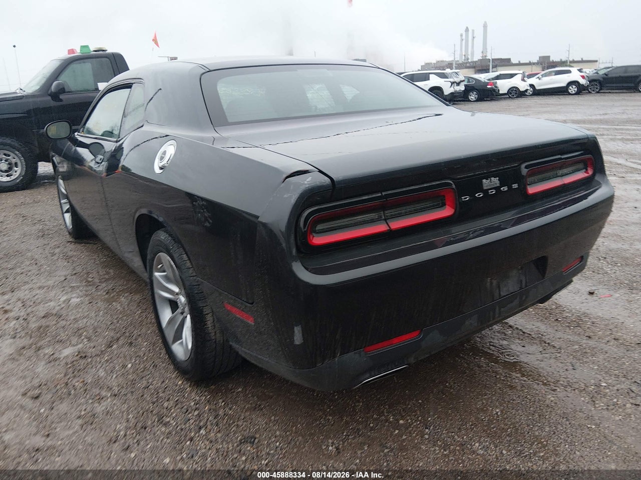 2016 DODGE CHALLENGER SXT · 3/10