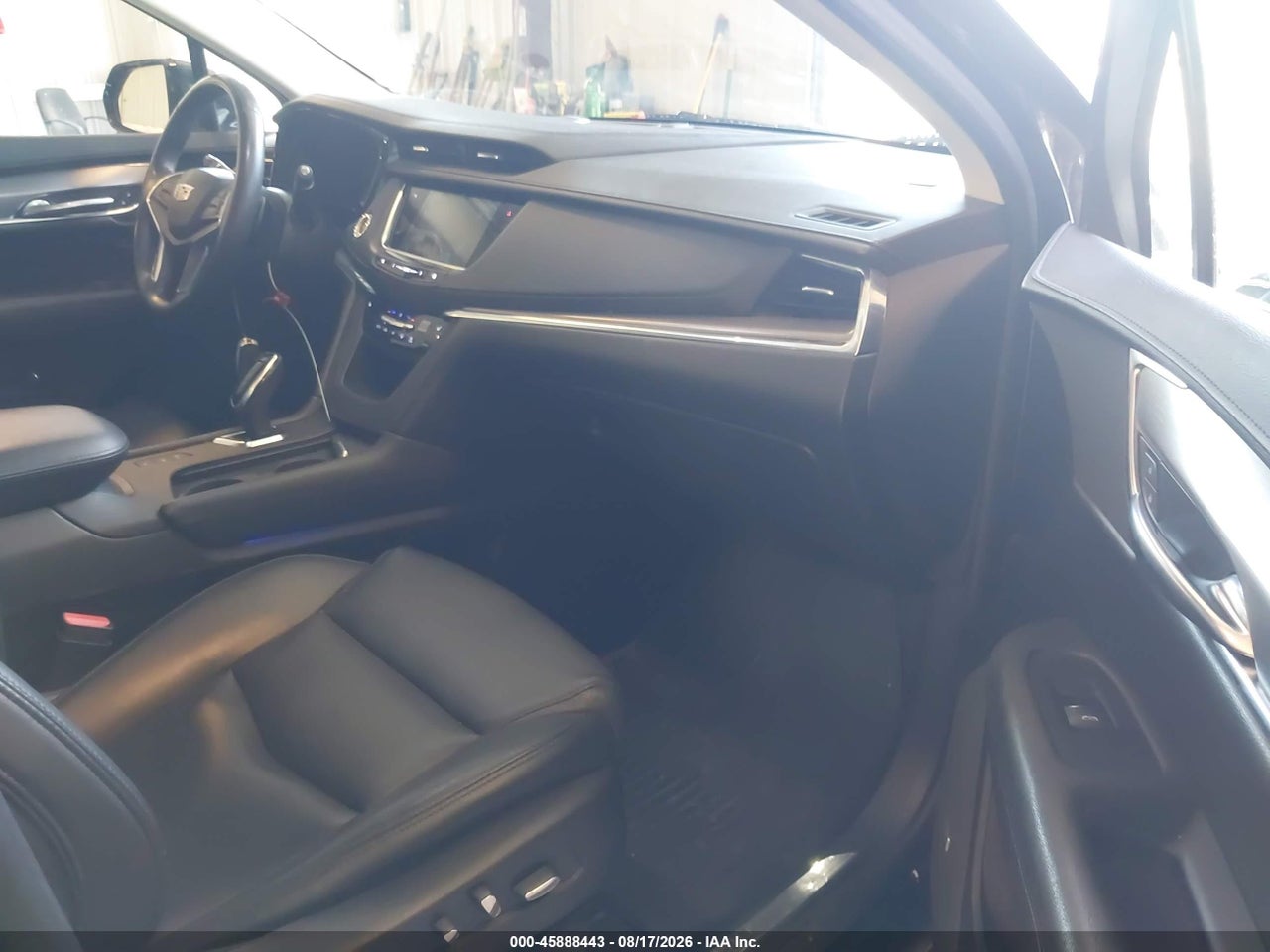 2017 CADILLAC XT5 LUXURY · 5/11