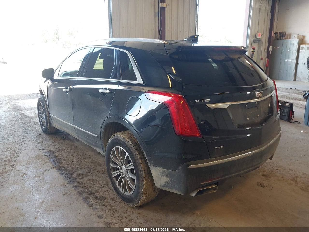 2017 CADILLAC XT5 LUXURY · 3/11