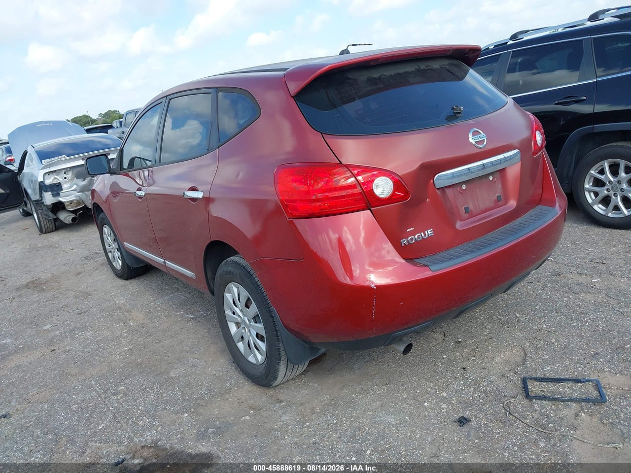 2013 NISSAN ROGUE S · 3/11