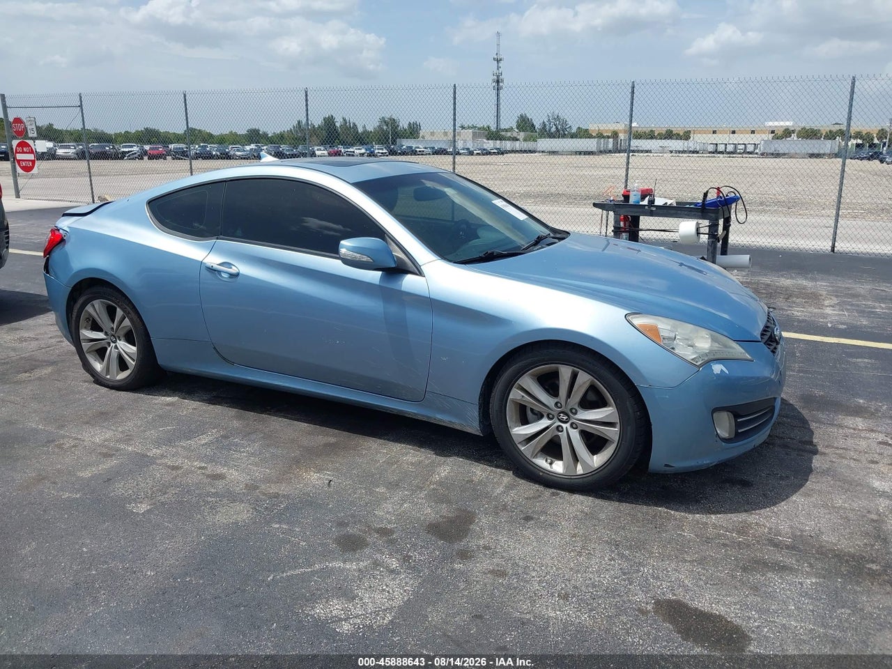KMHHU6KH7BU****** · 2011 HYUNDAI GENESIS 3.8 GRAND TOURING