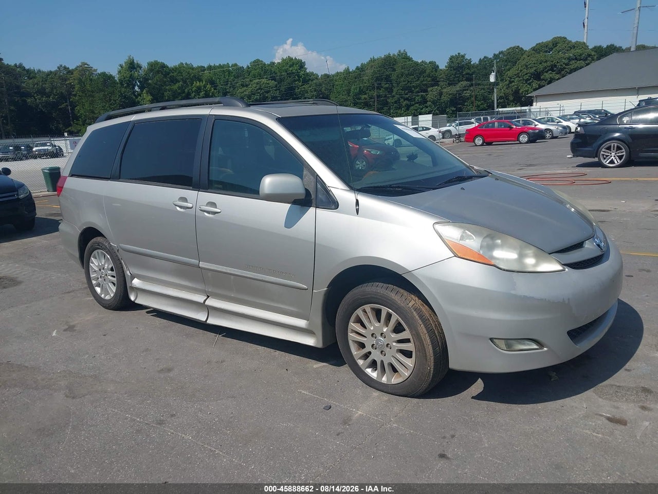 5TDZK22C48S****** · 2008 TOYOTA SIENNA