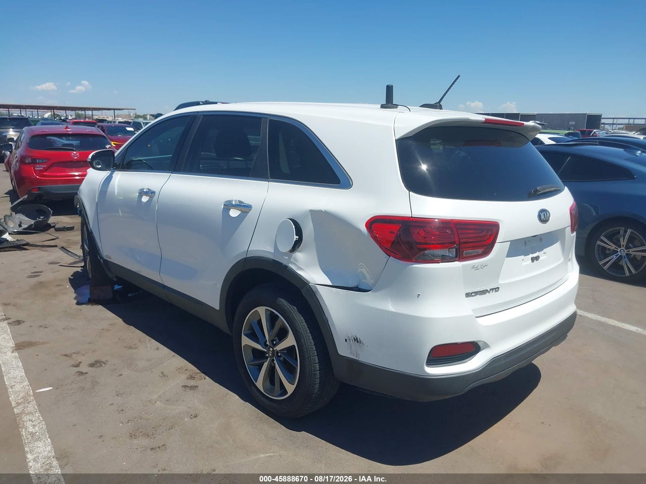 2020 KIA SORENTO 3.3L LX · 3/11