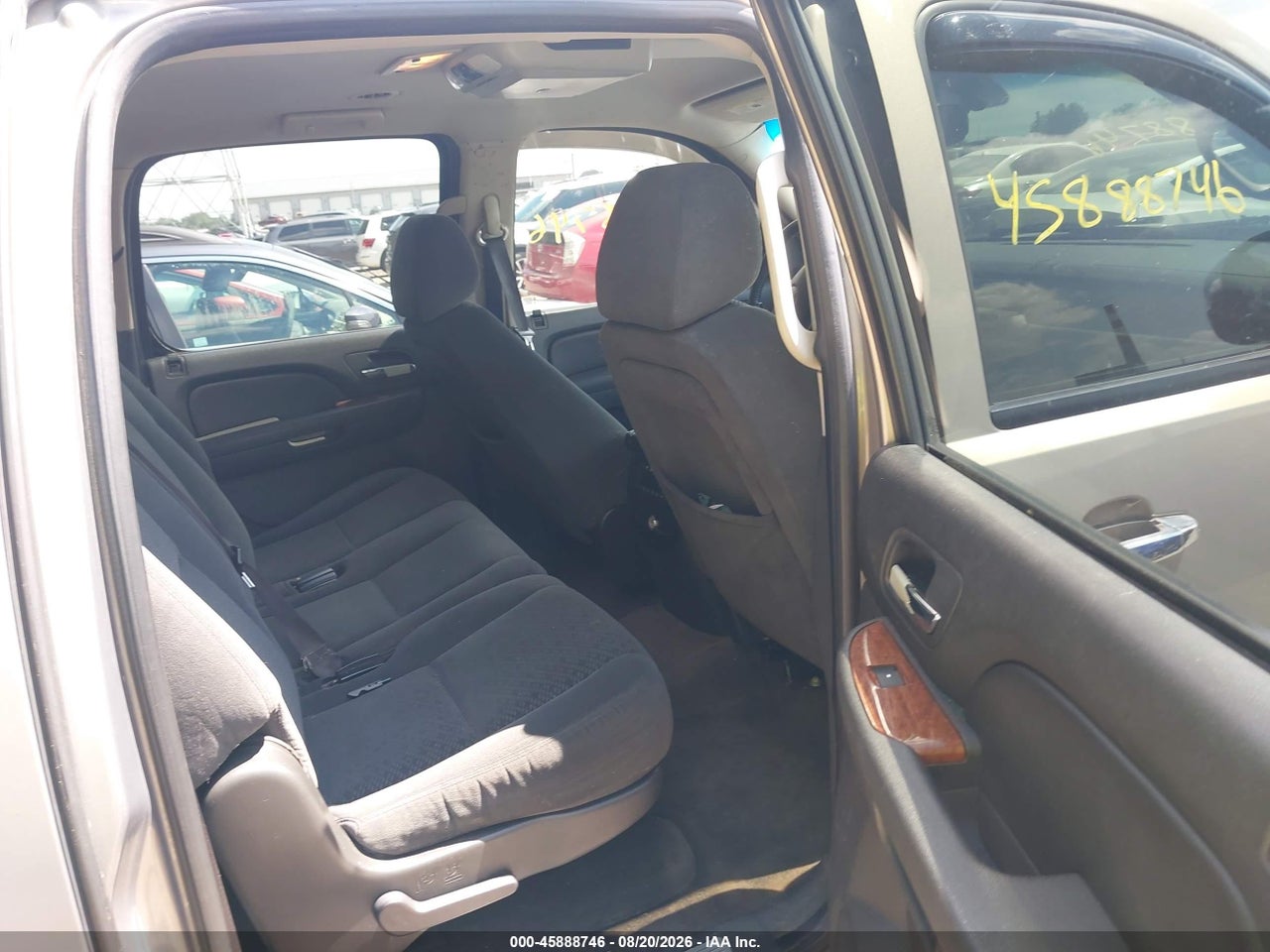 1GKFK16387J****** · 2007 GMC YUKON XL SLT · 8/11