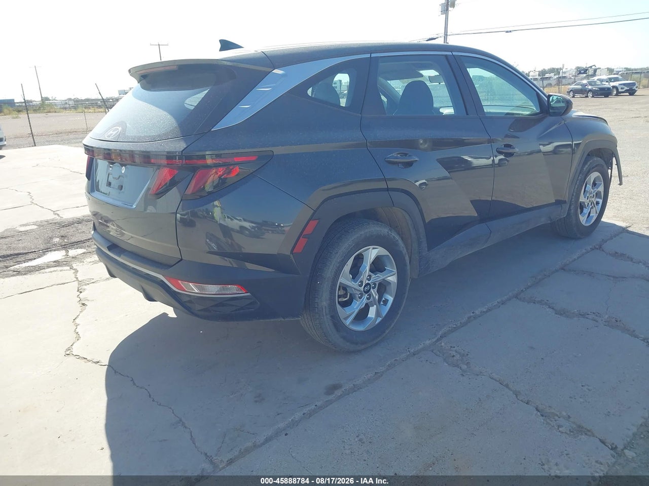 2023 HYUNDAI TUCSON SE · 4/11