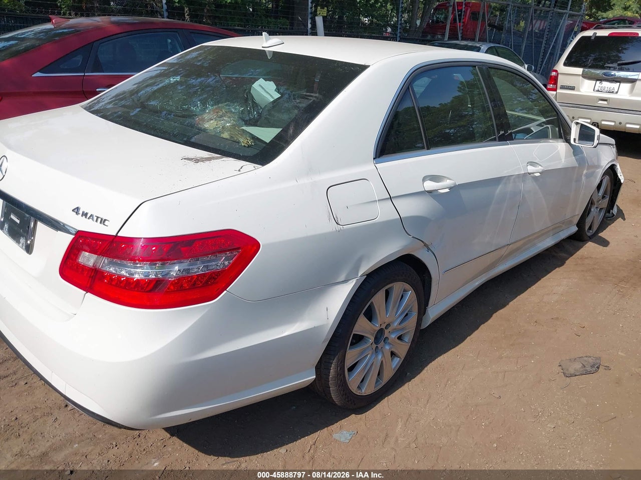 2010 MERCEDES-BENZ E 350 4MATIC · 4/11