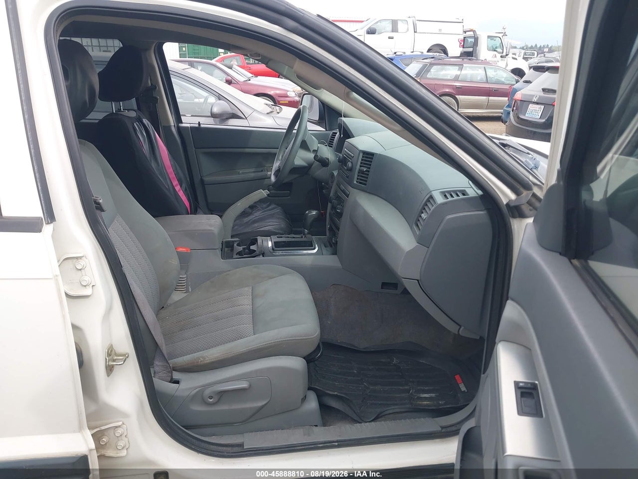 2005 JEEP GRAND CHEROKEE LAREDO · 5/11