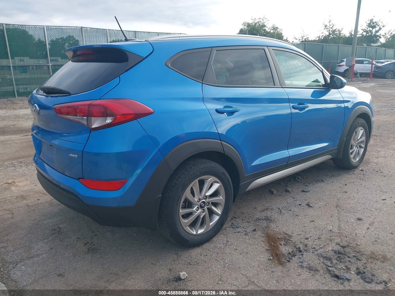 2017 HYUNDAI TUCSON SE · 4/11