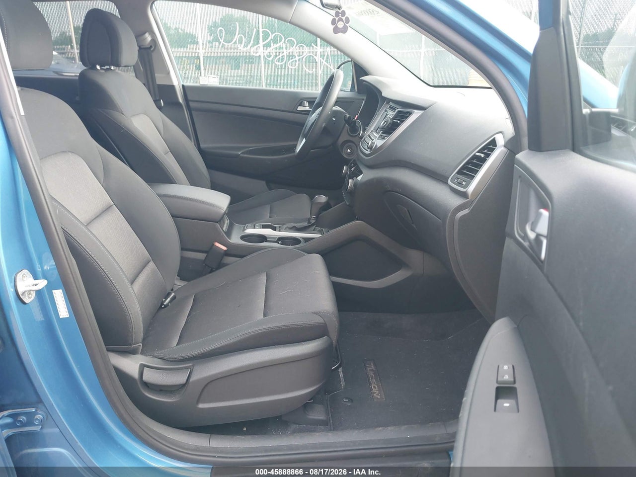2017 HYUNDAI TUCSON SE · 5/11