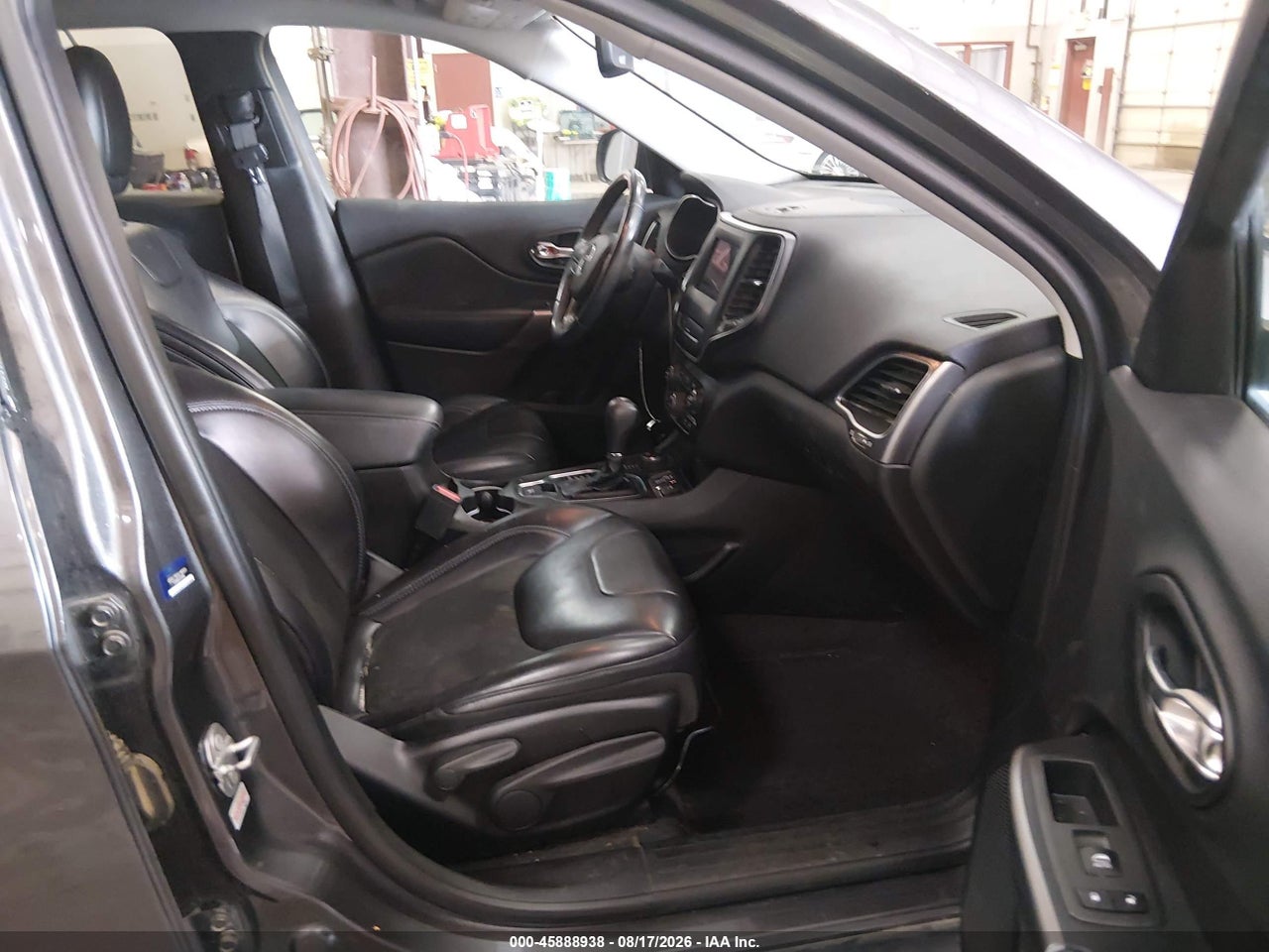 2019 JEEP CHEROKEE LATITUDE PLUS 4X4 · 5/11