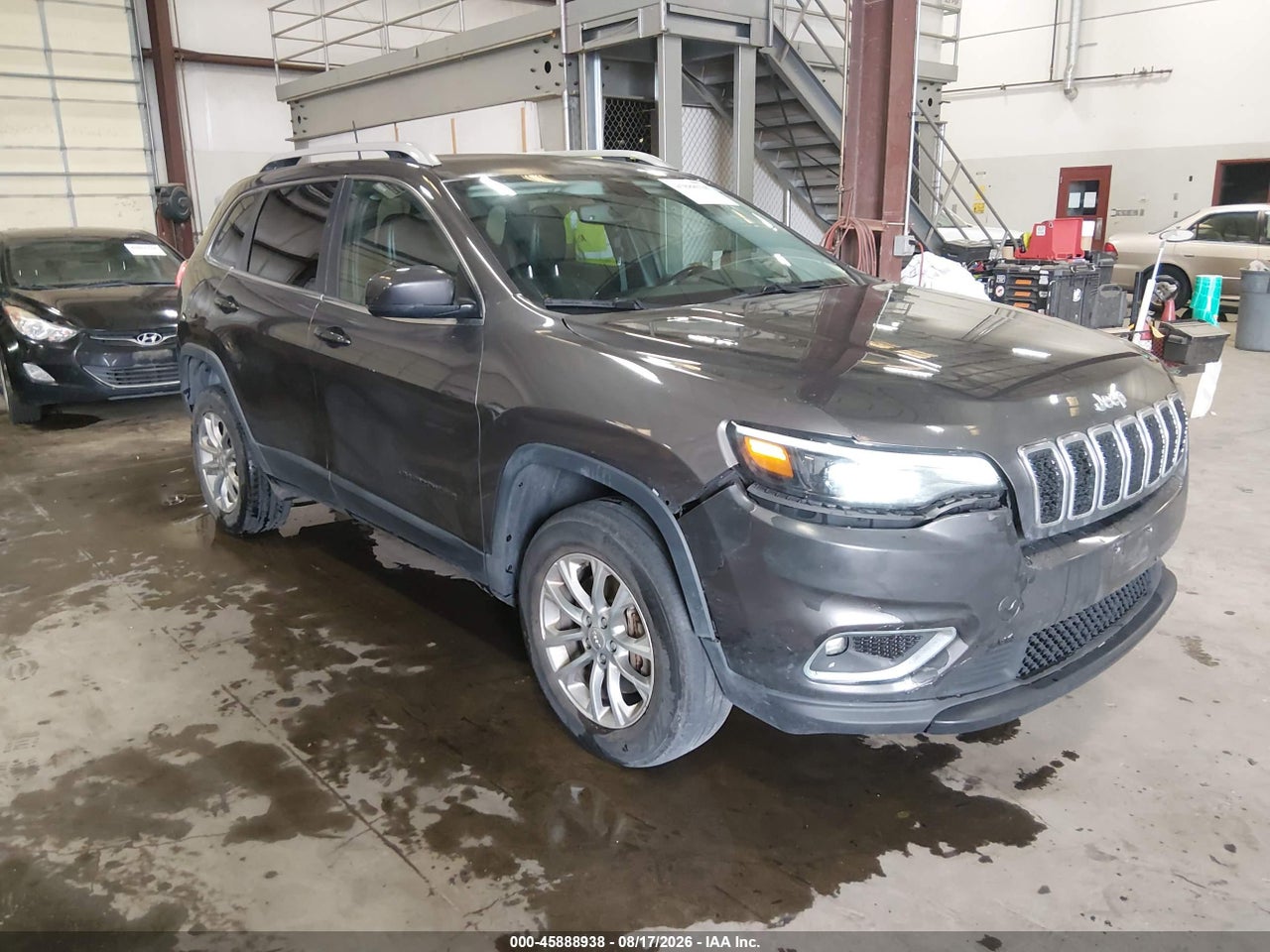 1C4PJMLXXKD****** · 2019 JEEP CHEROKEE LATITUDE PLUS 4X4