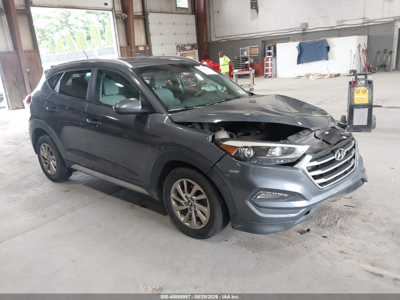 KM8J3CA44HU****** · 2017 HYUNDAI TUCSON SE