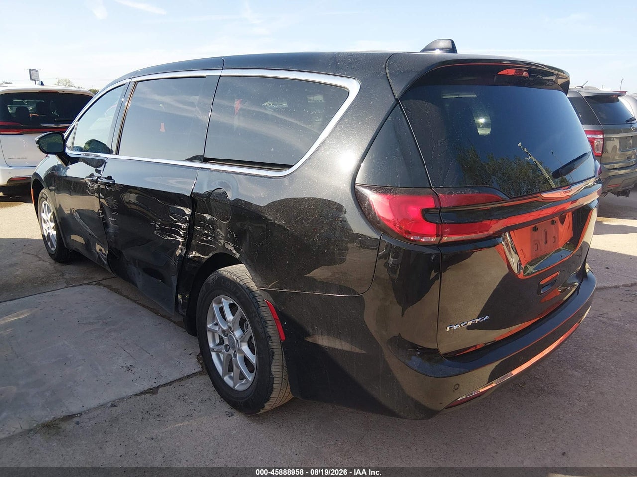 2025 CHRYSLER PACIFICA SELECT · 3/11
