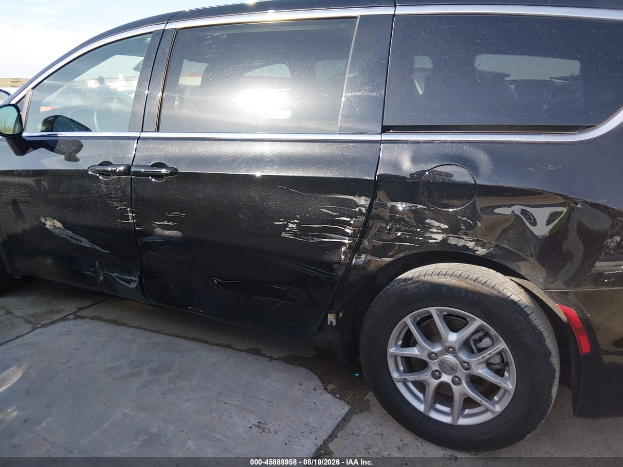 2025 CHRYSLER PACIFICA SELECT · 6/11