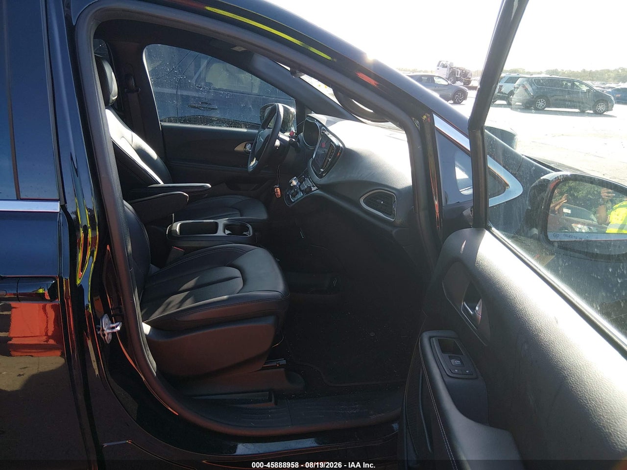 2025 CHRYSLER PACIFICA SELECT · 5/11