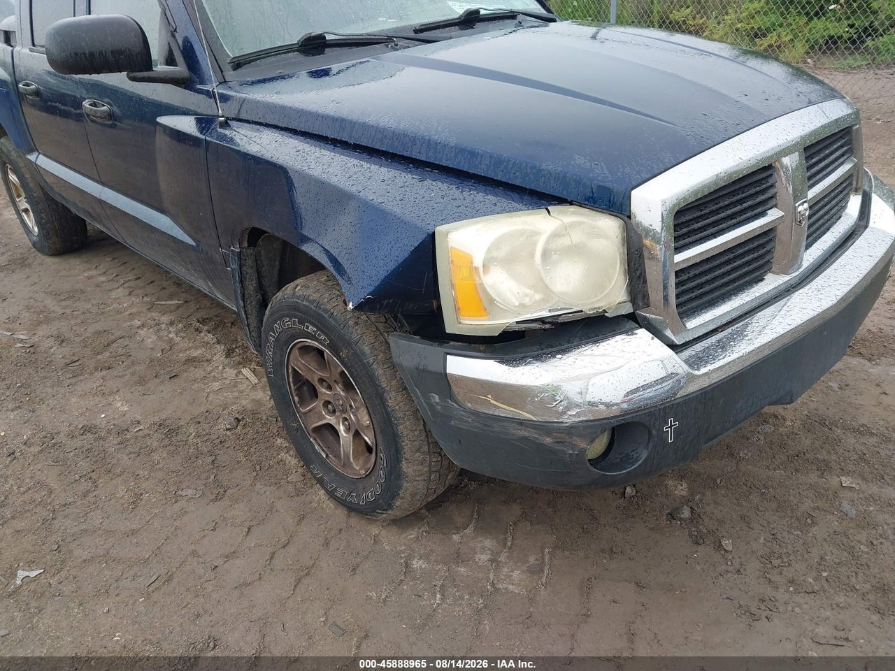 2005 DODGE DAKOTA SLT · 6/11