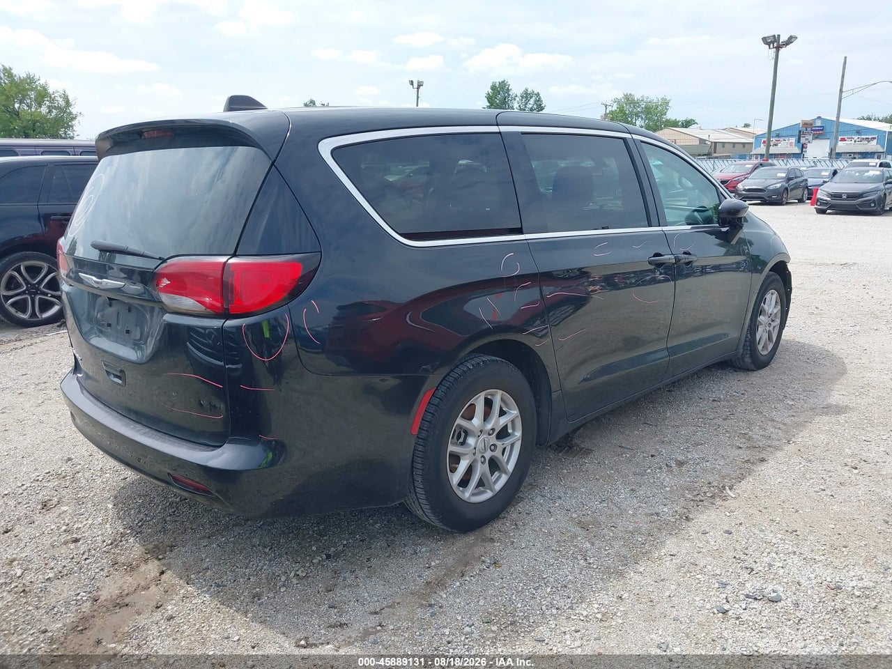 2022 CHRYSLER VOYAGER LX · 4/11