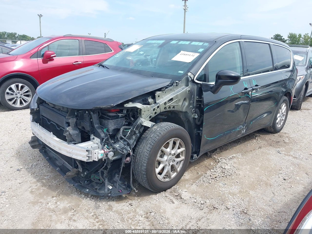 2022 CHRYSLER VOYAGER LX · 2/11