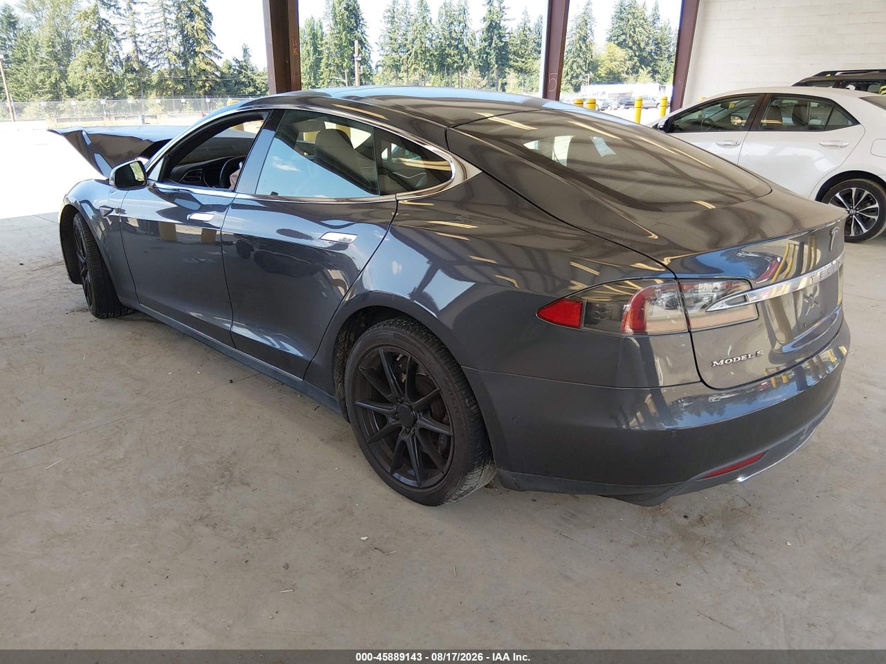 2015 TESLA MODEL S 70D/85D/P85D · 3/9