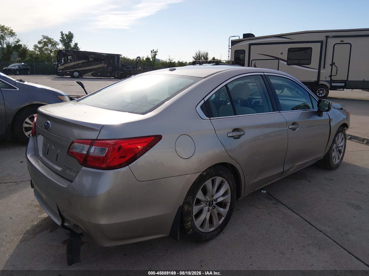 2015 SUBARU LEGACY 2.5I PREMIUM · 4/8