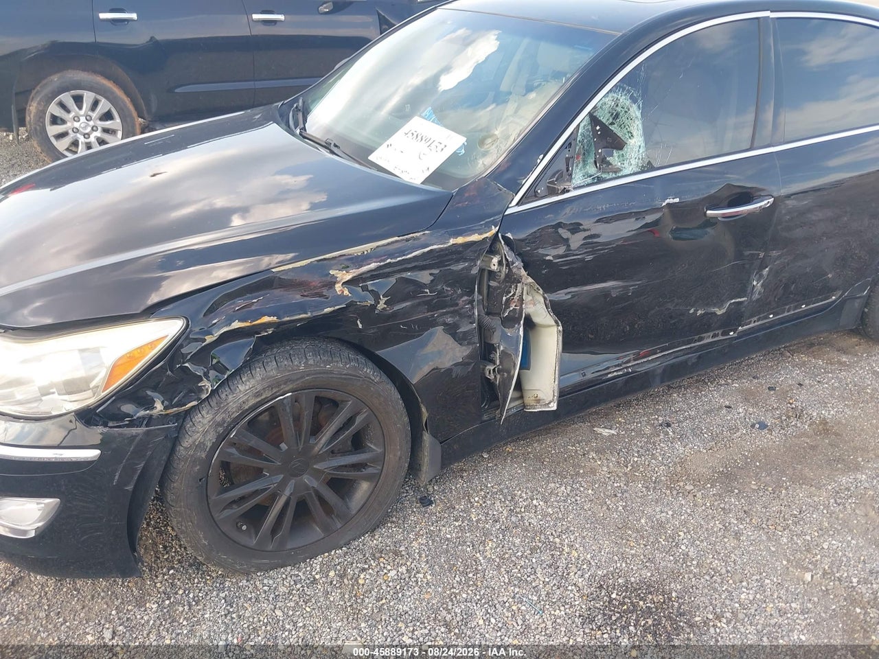 2013 HYUNDAI GENESIS 3.8 · 6/11