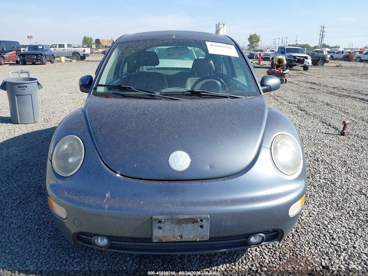2002 VOLKSWAGEN NEW BEETLE GLS · 6/11