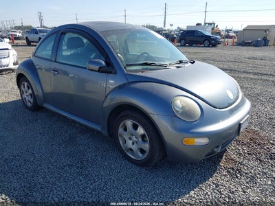 2002 VOLKSWAGEN NEW BEETLE GLS