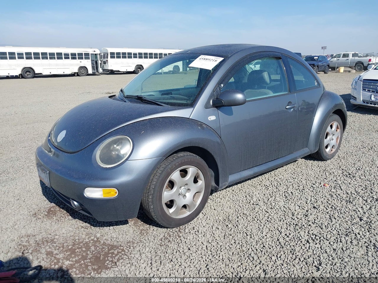 2002 VOLKSWAGEN NEW BEETLE GLS · 2/11