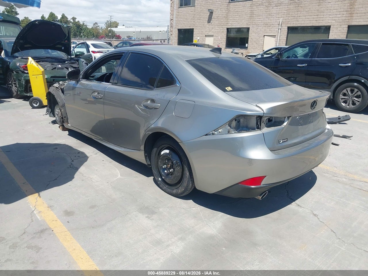 2016 LEXUS IS 200T · 3/10