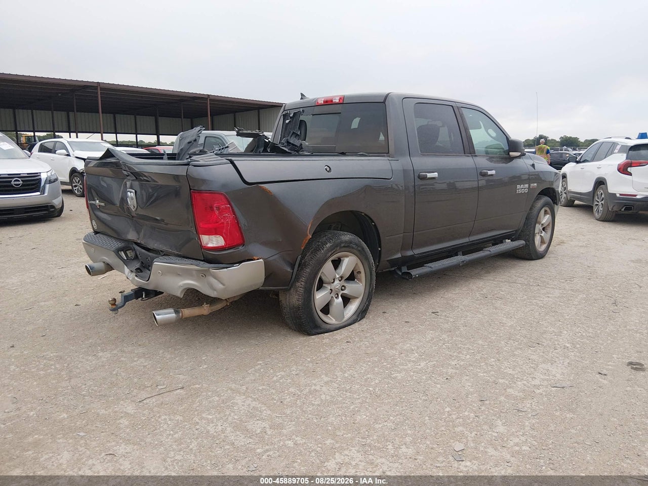 2016 RAM 1500 LONE STAR · 4/11