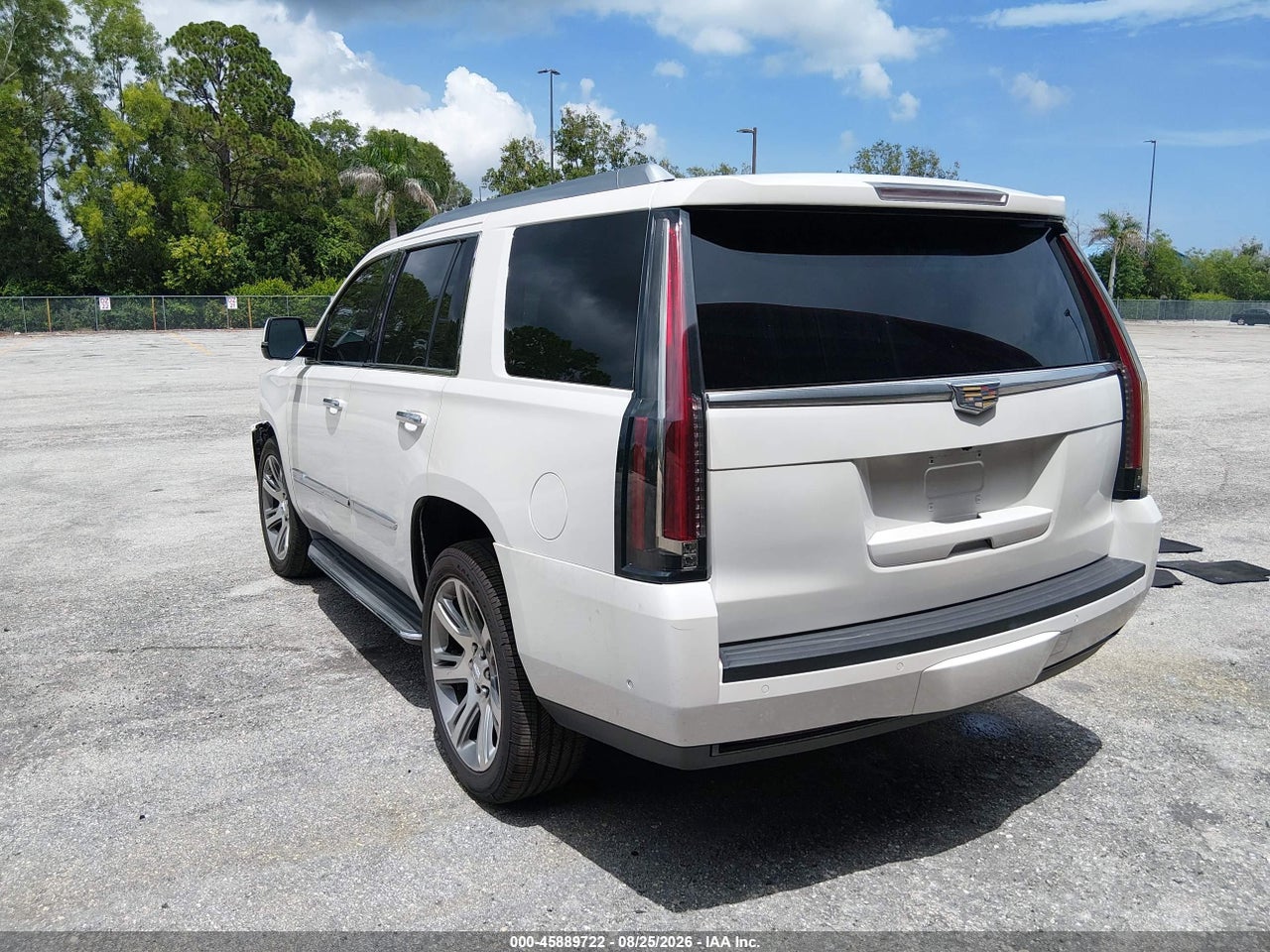2015 CADILLAC ESCALADE LUXURY · 3/11