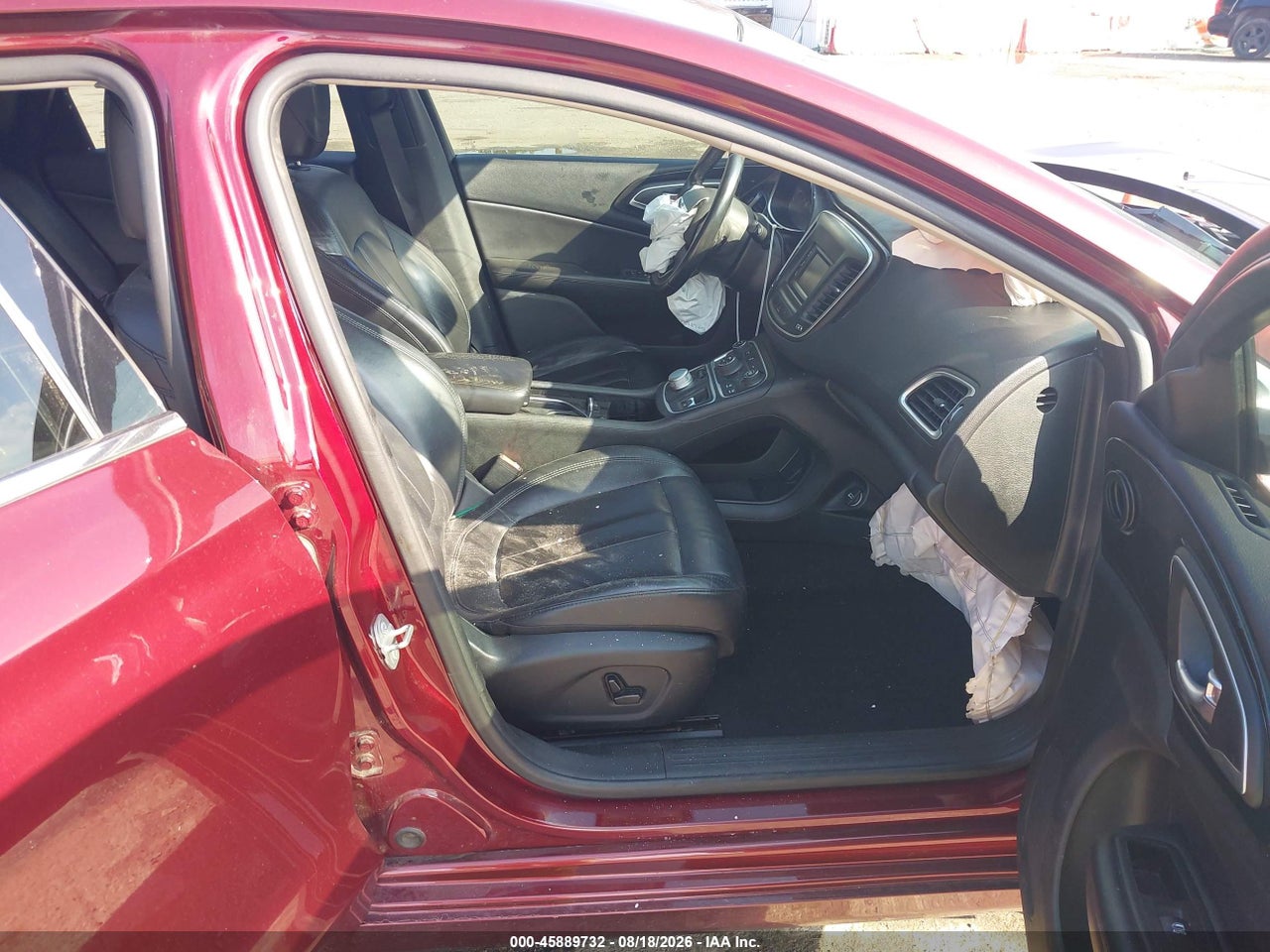 2015 CHRYSLER 200 C · 5/11